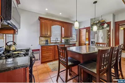 133 Hudson Avenue, Ridgefield Park, NJ 07660 - Photo 4