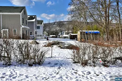 Avenue B, Mahwah, NJ 07430 - Photo 12