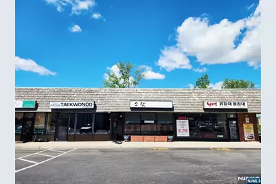 321 Broad Avenue, Ridgefield, NJ 07657 - Photo 1