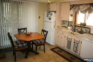 36 Glenwild Ave 1, Bloomingdale, NJ 07403 - Photo 4