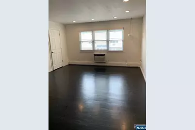 26 Lakeview Avenue D #D, Leonia, NJ 07605 - Photo 2
