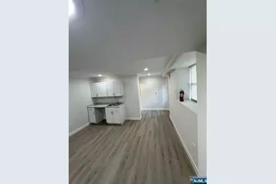 290 Oak Street 1st Floor.Offic #1st Floor.Offic, Ridgewood, NJ 07450 - Photo 2