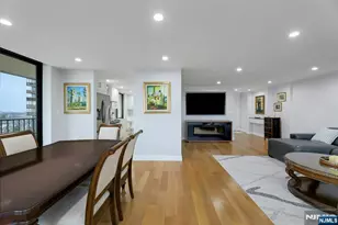 300 Winston 910, Cliffside Park, NJ 07010 - Photo 8