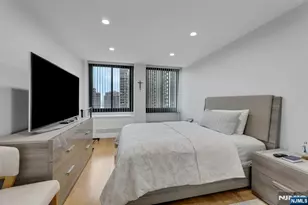 300 Winston 910, Cliffside Park, NJ 07010 - Photo 16