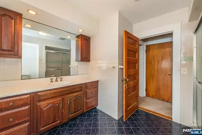 573 Wyckoff Avenue, Mahwah, NJ 07430 - Photo 20