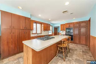 573 Wyckoff Ave, Mahwah, NJ 07430 - Photo 8