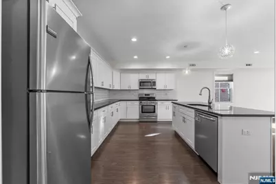 165 Fort Lee Road, Teaneck Township, NJ 07666 - Photo 4