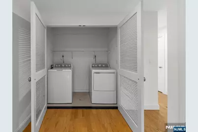 165 Fort Lee Road, Teaneck Township, NJ 07666 - Photo 10