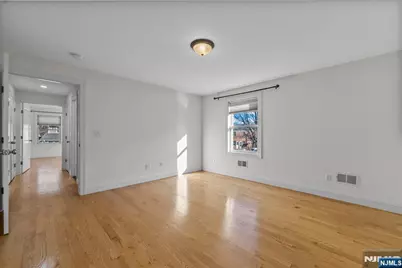 165 Fort Lee Road, Teaneck Township, NJ 07666 - Photo 12