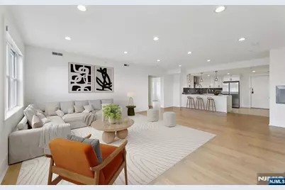 209-211 Hackensack Plank Road 5B #5B, Weehawken, NJ 07086 - Photo 2