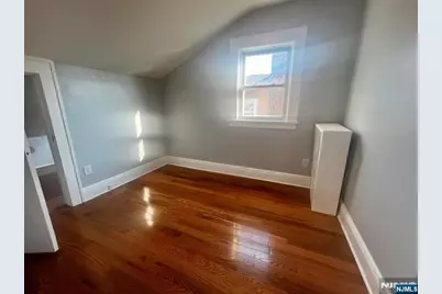 114 Cloverdale Avenue 2 #2, Paramus, NJ 07652 - Photo 4