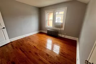 114 Cloverdale Ave 2, Paramus, NJ 07652 - Photo 2