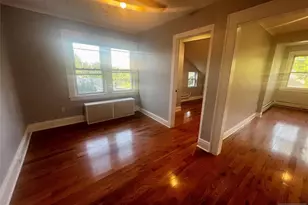 114 Cloverdale Ave 2, Paramus, NJ 07652 - Photo 8