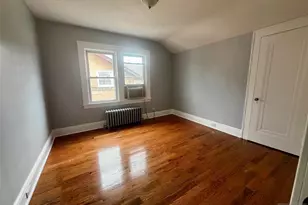 114 Cloverdale Ave 2, Paramus, NJ 07652 - Photo 2