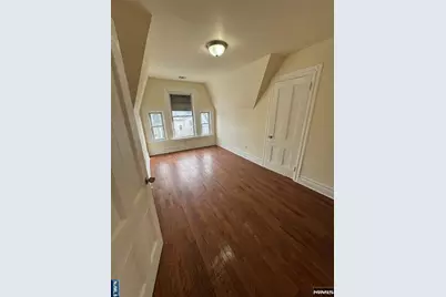 133 Seymour Avenue 3 #3, Newark, NJ 07108 - Photo 2