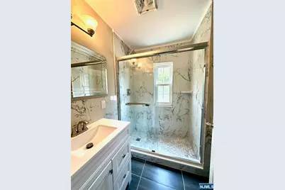 106 Clarendon Place, Hackensack, NJ 07601 - Photo 14