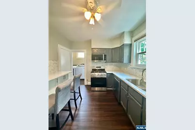 106 Clarendon Place, Hackensack, NJ 07601 - Photo 2