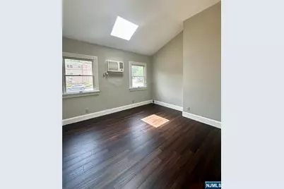 106 Clarendon Place, Hackensack, NJ 07601 - Photo 4