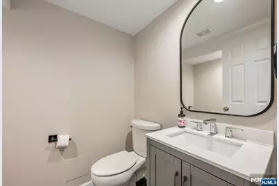 139 Central Avenue, Glen Rock, NJ 07452 - Photo 36