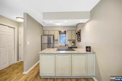 13 Village Way 4 #4, Vernon, NJ 07462 - Photo 4