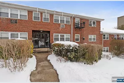 1628 Valley Street 2A #2A, Fort Lee, NJ 07024 - Photo 12