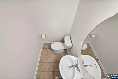 9 Landmark Lane 1003 #1003, Fair Lawn, NJ 07410 - Photo 6