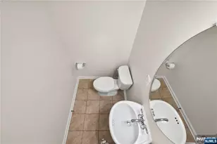 9 Landmark Ln 1003, Fair Lawn, NJ 07410 - Photo 6