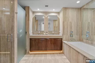 1200 Avenue Port Imp 705 #705, Weehawken, NJ 07086 - Photo 14