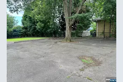 52-54 Stuyvesant Avenue 1st Floor #5, Lyndhurst Township, NJ 07071 - Photo 6