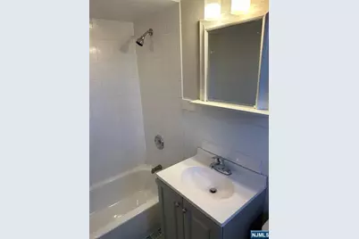 45 Royal Avenue 36 #36, Hawthorne, NJ 07506 - Photo 16