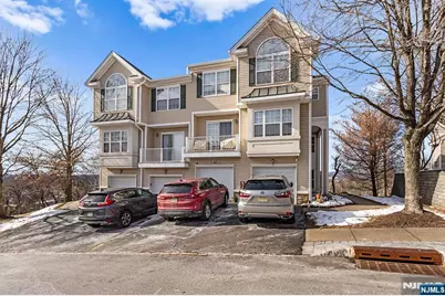 124 Ridge Drive, Pompton Lakes, NJ 07442 - Photo 2