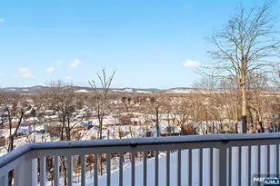 124 Ridge Dr, Pompton Lakes, NJ 07442 - Photo 6