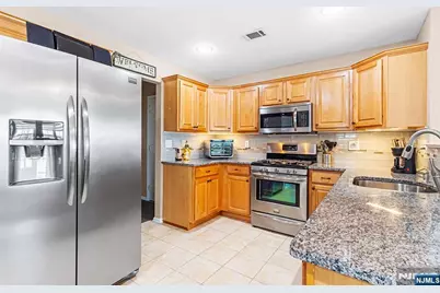 124 Ridge Drive, Pompton Lakes, NJ 07442 - Photo 10