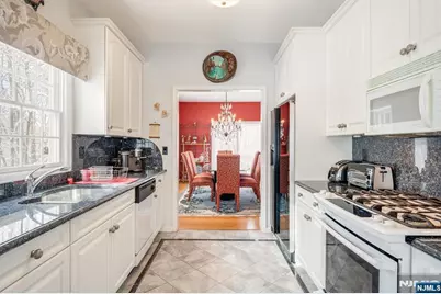 15 Paradise Place C0008 #C0008, Roseland, NJ 07068 - Photo 12