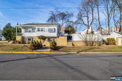 301 Riverview Road, Pompton Lakes, NJ 07442 - Photo 30