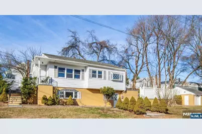 301 Riverview Road, Pompton Lakes, NJ 07442 - Photo 1