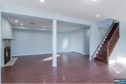 301 Riverview Road, Pompton Lakes, NJ 07442 - Photo 20