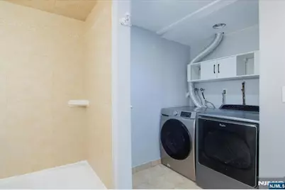 301 Riverview Road, Pompton Lakes, NJ 07442 - Photo 24