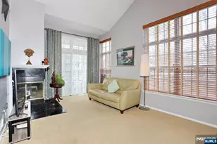 1141 Hyde Park Ct 1141, Mahwah, NJ 07430 - Photo 4