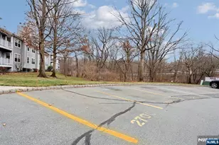 1141 Hyde Park Ct 1141, Mahwah, NJ 07430 - Photo 34