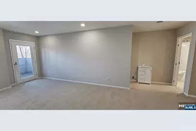 50 Euclid Avenue 3B #3B, Hackensack, NJ 07601 - Photo 4