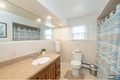 84 Locust Avenue, Wallington, NJ 07057 - Photo 16