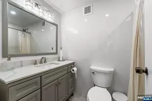 300 Winston Dr 2220, Cliffside Park, NJ 07010 - Photo 26