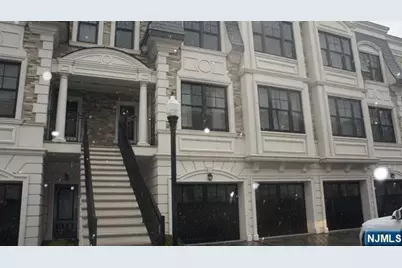 14 Marquis Court 14 #14, Edgewater, NJ 07020 - Photo 22