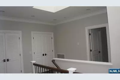 14 Marquis Court 14 #14, Edgewater, NJ 07020 - Photo 18