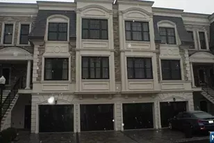 14 Marquis Ct 14, Edgewater, NJ 07020 - Photo 2