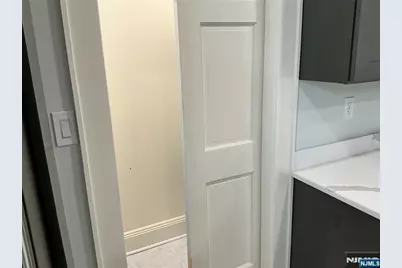 176 Weequahic Avenue 2 #2, Newark, NJ 07112 - Photo 4