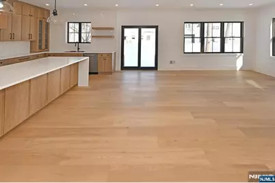 212 Monroe Avenue, River Edge, NJ 07661 - Photo 12