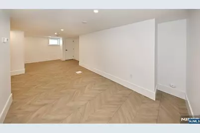 212 Monroe Avenue, River Edge, NJ 07661 - Photo 36