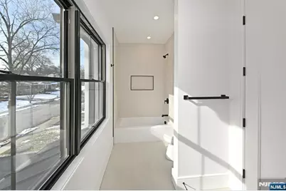 212 Monroe Avenue, River Edge, NJ 07661 - Photo 28